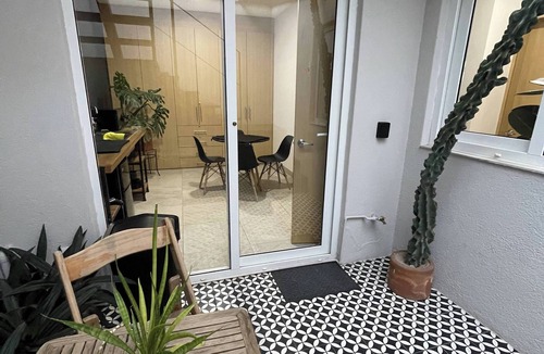 Morelia House | Comfortable and very nice accommodation with garden next to Tec. de Mty. Pet friendly 🌿
