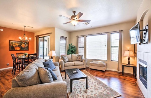 Talon Retreat House | Community Pool, Golf & Tennis: Scottsdale Retreat
