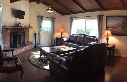 Carlsbad Village House | CONTACT FOR MONTHLY PRICING - 1 BLOCK TO THE BEACH & CARLSBAD VILLAGE!!