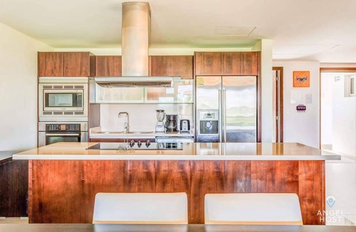 Puerto Juarez Condo | Corasol Oceanfront Condo with Hot Tub & Pool