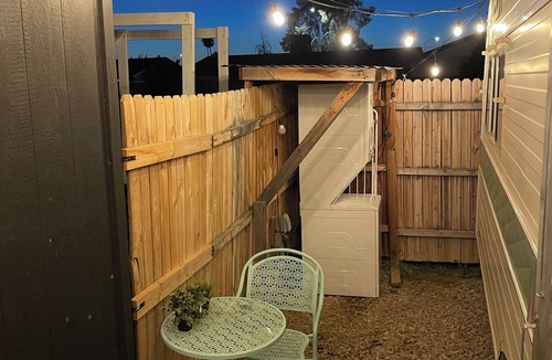 Mesa House | Cozy 1-bedroom vintage travel trailer in serene Mesa/gilbert area with AC
