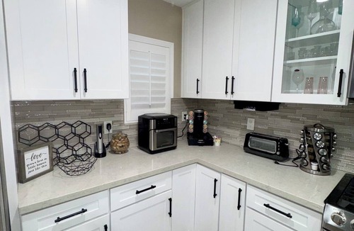 Garden Grove House | Cozy 3-bedroom house with AC in charming Garden Grove