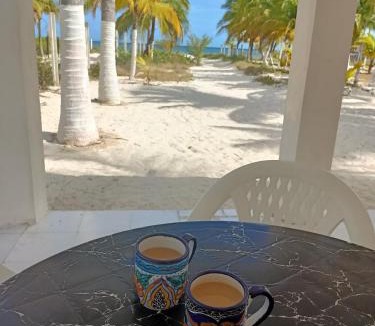 San Crisanto House | Cozy beachfront house Cocomar