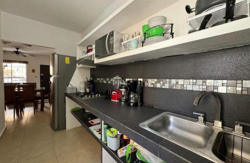 Puerto Juarez Apartment | Cozy groundfloor apartment Great location WiF