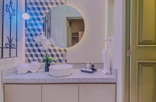 Puebla Historic Center Apartment | Cozy 1-bedroom suite in amazing Puebla with WiFi and living room with extra bed