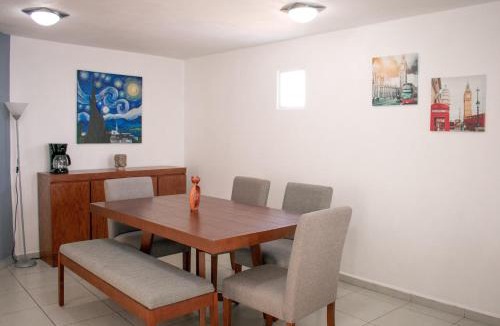 San Pedro Totoltepec Apartment | Depa Amplio cerca Aeropuerto de Toluca Compartir Guardar