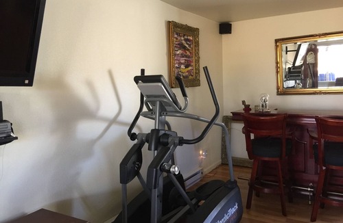 Ridgecrest House | Desert Oasis Guest Wing