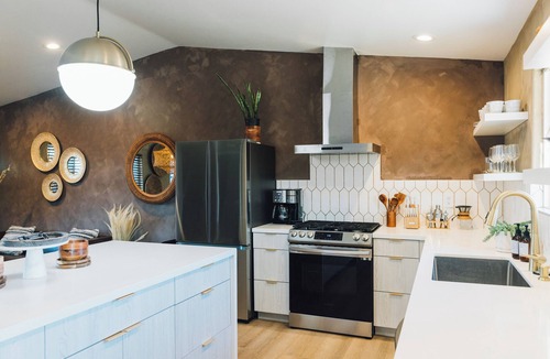 Joshua Tree House | Desert Zen: NEW Heated Pool, Hot Tub, Fire Pit, Game Room, Views & More!