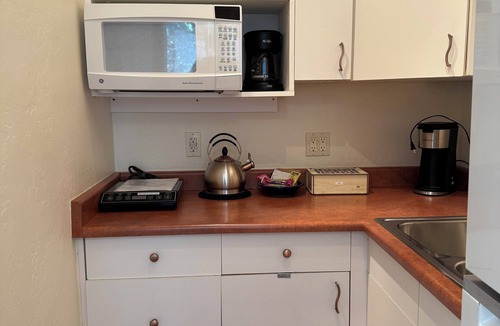 West Sedona Apartment | Discount 20% July&Aug Star of Sedona Studio on Vortex land + Views+Outdoor Room!