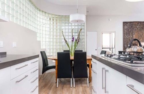 Padaro Lane House | Discover luxury and ocean views at the 3BR Padaro Beach Contemporary in Carpinteria.