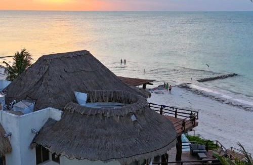 Isla Holbox Hotel | DK Luxury Ocean Front Villa - Adults Only