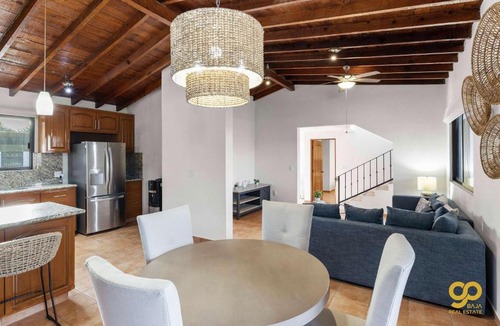 El Centenario House | El Centenario Fully-equipped Home Steps to Beach