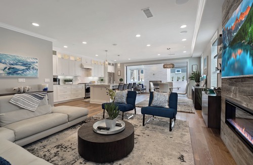 Corona del Mar House | Elegant 3-bedroom Beach house with AC and WiFi