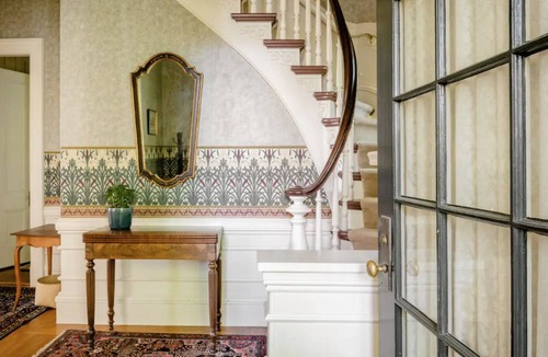Grass Valley House | Elegant Victorian Walking Distance to Downtown Grass Valley