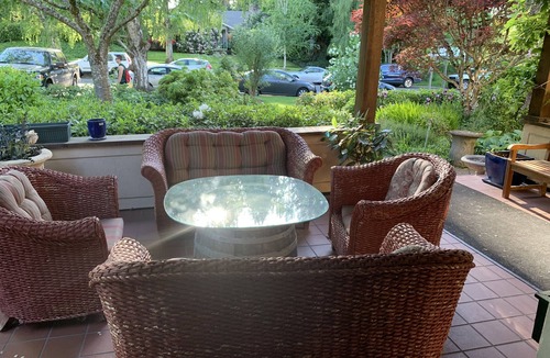 Amazon House | Executive home one block from the University. Two blocks from Hayward field.