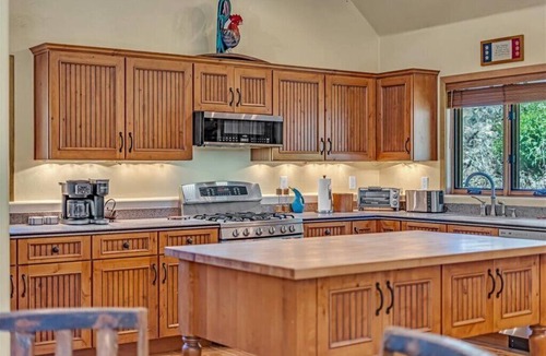 Summerhaven House | Experience Heaven Sent Ranch Mountain Style 3-bedroom home hot tub in Mt Lemmon