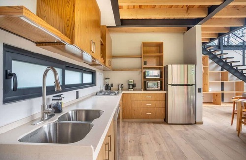Avandaro House | Family-Friendly House with Private Patio Retreat