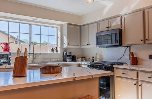 Yuma House | Family Friendly Resort | Pool | Yard | Games