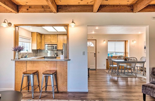 Brookings House | Family fun in this spacious 3 bedroom home with game room and ocean views