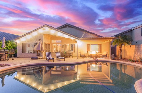 Gilbert House | Fantastic Location! 1/2 mi to Dwntwn Gilbert-Beauty4 Beds, Priv Pool & Free Heat