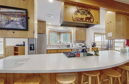 Serene Lakes House | Forest-view home with deck, grill, 2 living areas, fireplace, washer&dryer