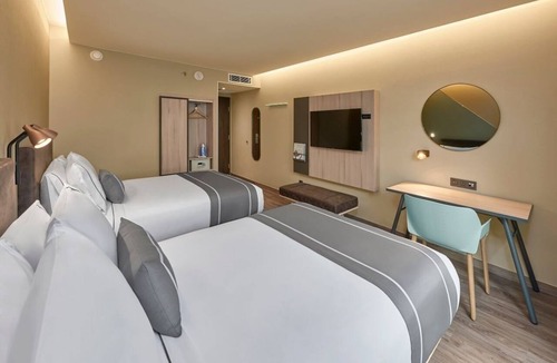 El Sauzal Hotel | Four Double Rooms | Ensenada Group Base + Free Breakfast