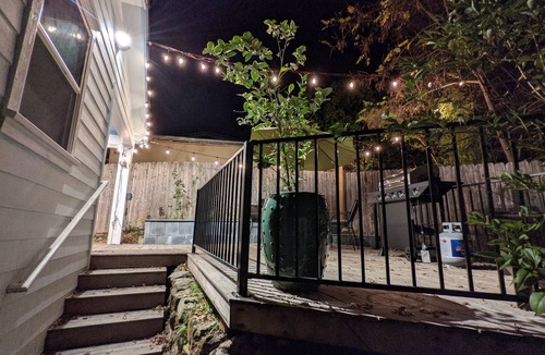 Placerville Apartment | Furnished 1 bedroom above garage, Deck, A/C, downtown Placerville.
