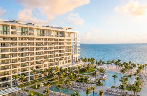 Punta Sam Resort | Garza Blanca Resort & Spa Cancun - Junior Suite Swim Up 2 Queen Beds