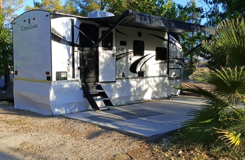 Death Valley Junction House | Glamorous camping in a beautiful like new 24' Cougar near Death Valley.
