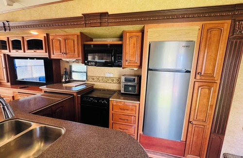 Desert Hot Springs RV Rental | Glamping in Paradise, Resort living with beautiful views