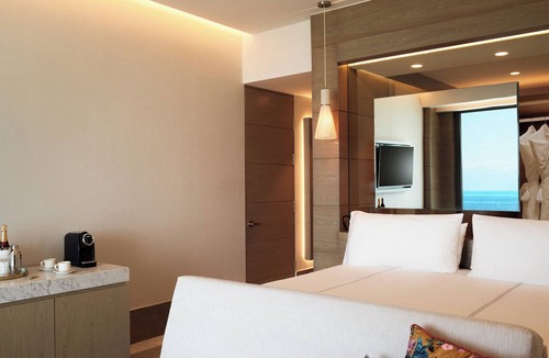 Punta Sam Hotel | Golfside Beach Retreat with Spa & Swim-Out Accommodations