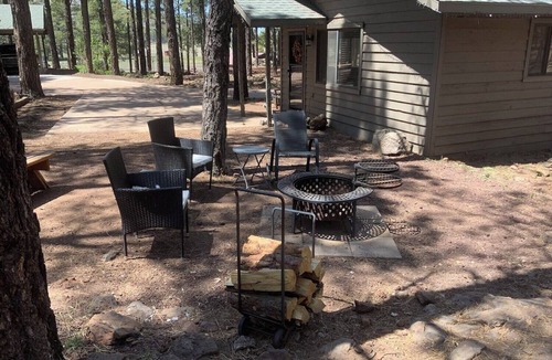 Parks Cabin | Grand Canyon Cottage/Cabin-Historic Wrigley Ranch-Horseback Ride/Target Shoot!