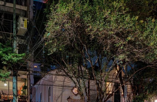 Benito Juarez House | Group-Friendly Terrace Delight near WTC & Shops