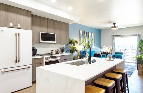 Desert View Village Apartment | Heated Pool | Rooftop Sunsets | King Bed | Near Golf