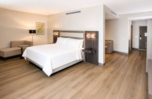 San Nicolas de los Garza Hotel | Holiday Inn Express And Suites Monterrey Sendero