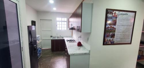 Jalatlaco House | Hostal Guelaguetza Danza de la Pluma con Baño Propio