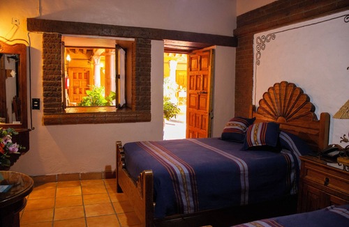 Centro Hotel | HOTEL LOS ESCUDOS
