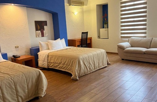 Ciudad Guzman Hotel | Hotel Tlayolan