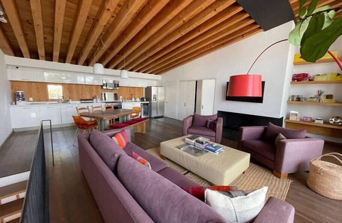 Santa Maria Ahuacatlan House | House with lake view, ideal for family