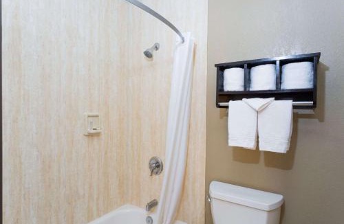 National City Hotel | Howard Johnson by Wyndham National City/San Diego South