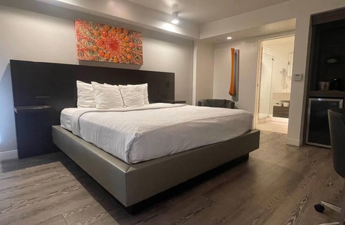 Tempe Hotel | Howard Johnson By Wyndham Tempe University/Phoenix