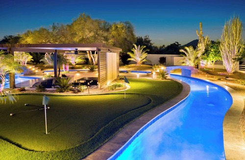 North Scottsdale House | HÓZHÓ | Lazy River, Golf Sim, Pickleball & Bowling