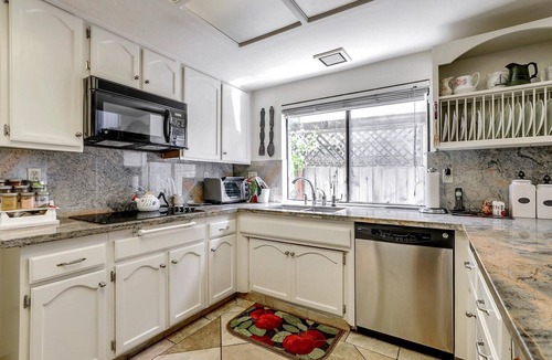 South San Jose House | Ideal location close to shopping , parks, lake.