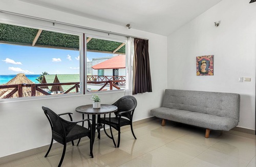 Downtown Hotel | Illusion Boutique Hotel