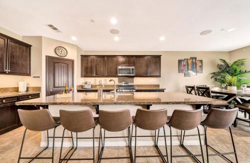 Indio House | IndioStay 5min to STAGECOACH Fest -Private Pool, Water Slide, Waterfall, Jacuzzi, Fire Pit