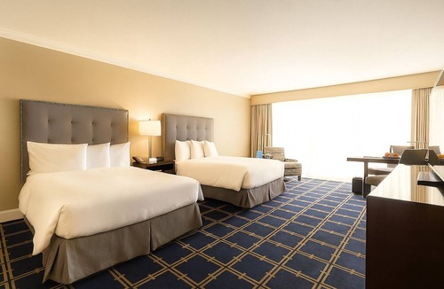 Sunnyvale West Hotel | Indulge In An Unforgettable Getaway Experience! 4 Relaxing Units, Onsite Pool