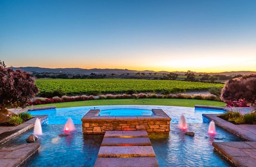 Paso Robles House | Infinity Pool + Spa | Gated Vineyard Near Paso | Mira Vista Vineyard Estate