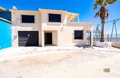 Verdugo House | InTown Beach front condo - Casey`s condo 1