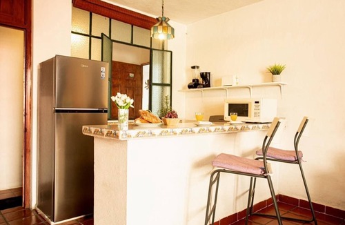 Emiliano Zapata Apartment | Jr Suite in the Romantic Zone of Puerto Vallarta, 1 min Walk to the Beach