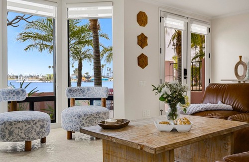 San Diego House | Kanipali Waterfront Pool & Spa Mission Beach